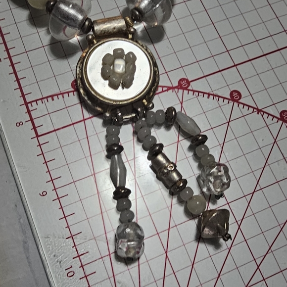 Vintage Robert Rose Mother of Pearl Necklace and Clip Earrings Set - Picture 2 of 12